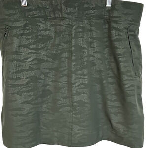 Orvis Skort Army Green Camouflage Woman’s